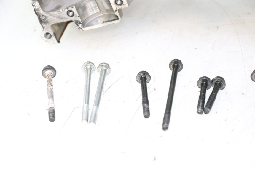 photo de ENGINE CRANKCASE KAWASAKI ZX-6R ZX6R 600 (2000 - 2002) - Zoom on usage condition