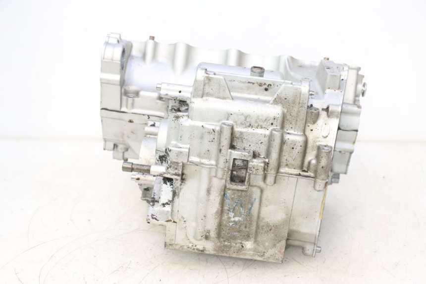 photo de ENGINE CRANKCASE KAWASAKI ZX-6R ZX6R 600 (2000 - 2002) - Surface and material condition