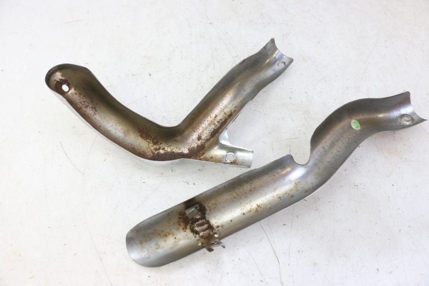 photo de Exhaust cover HYOSUNG GV AQUILA 125 (2000 - 2009) - Component detail