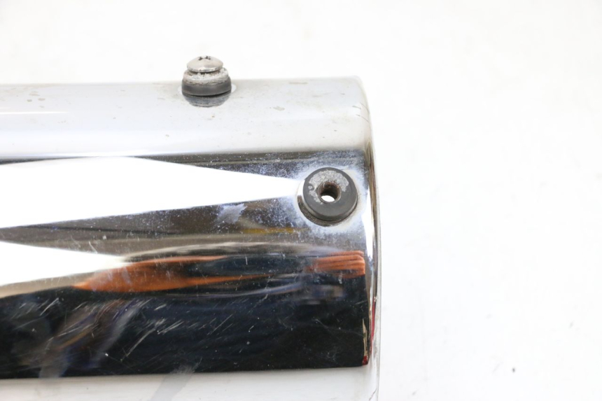 photo de EXHAUST COVER KYMCO GRAND DINK 125 (2002 - 2007) - High-resolution close-up