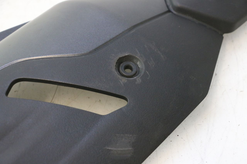 photo de EXHAUST COVER PIAGGIO MP3 HPE 530 (2022 - 2026) - Product overview