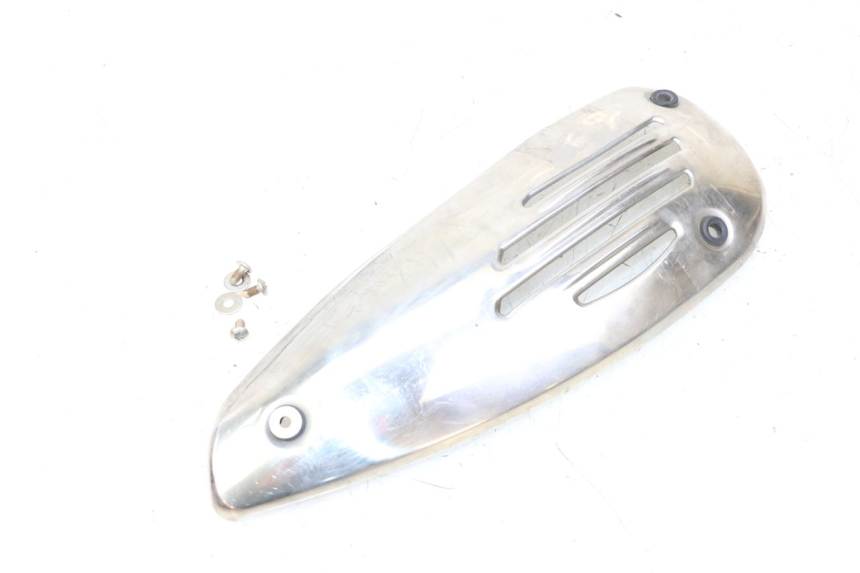 photo de EXHAUST COVER PIAGGIO VESPA S 2T 50 (2007 - 2014) - Fixing points details