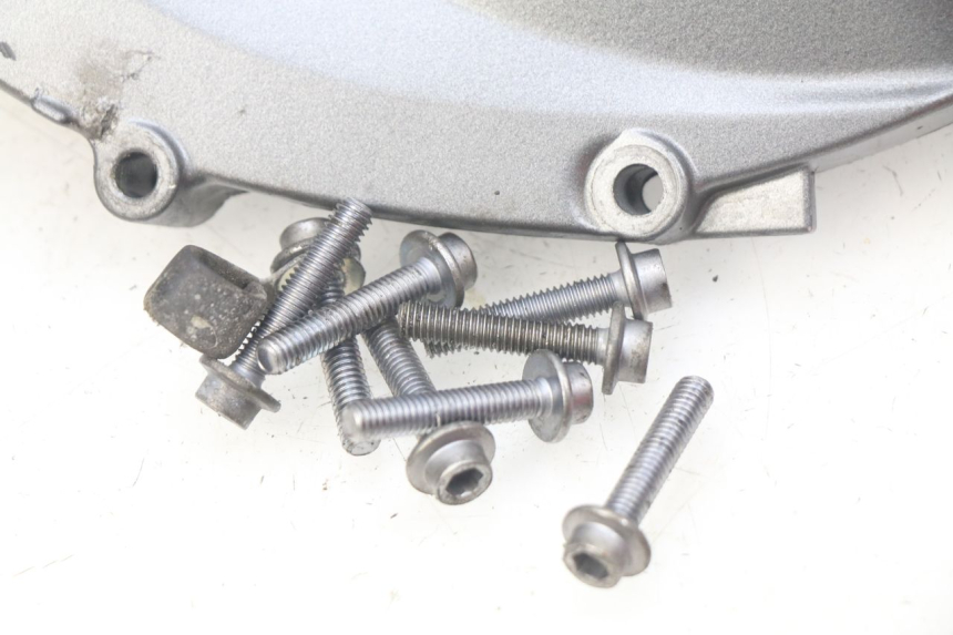 photo de CLUTCH COVER YAMAHA FJR ABS 1300 (2006 - 2012) - Technical close-up