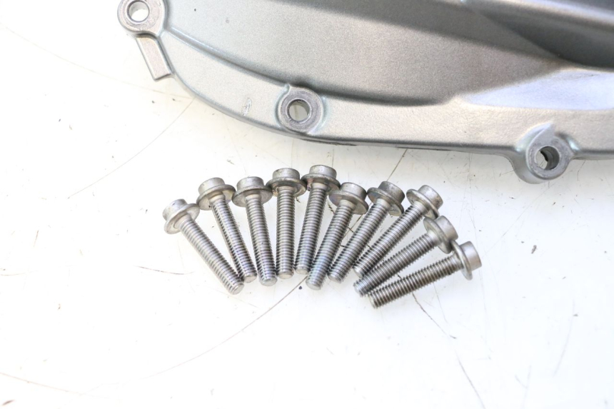 photo de CLUTCH COVER YAMAHA FJR 1300 (2001 - 2005) - Fixing points details