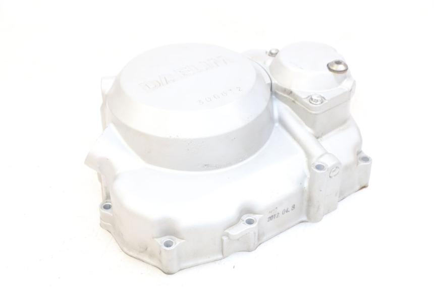photo de CLUTCH COVER DAELIM VJ ROADWIN FI 125 (2008 - 2017) - Fixing points details