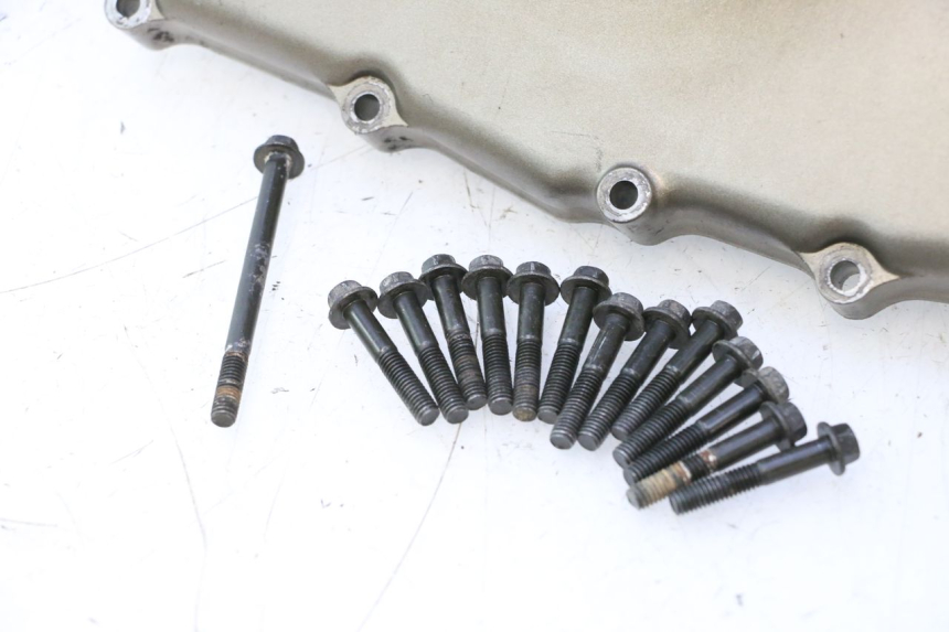 photo de CLUTCH COVER HONDA XRV AFRICA TWIN 750 (1990 - 1992) - Fixing points details