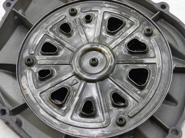 photo de CLUTCH COVER YAMAHA FJR 1300 (2004 - 2005) - Zoom on usage condition