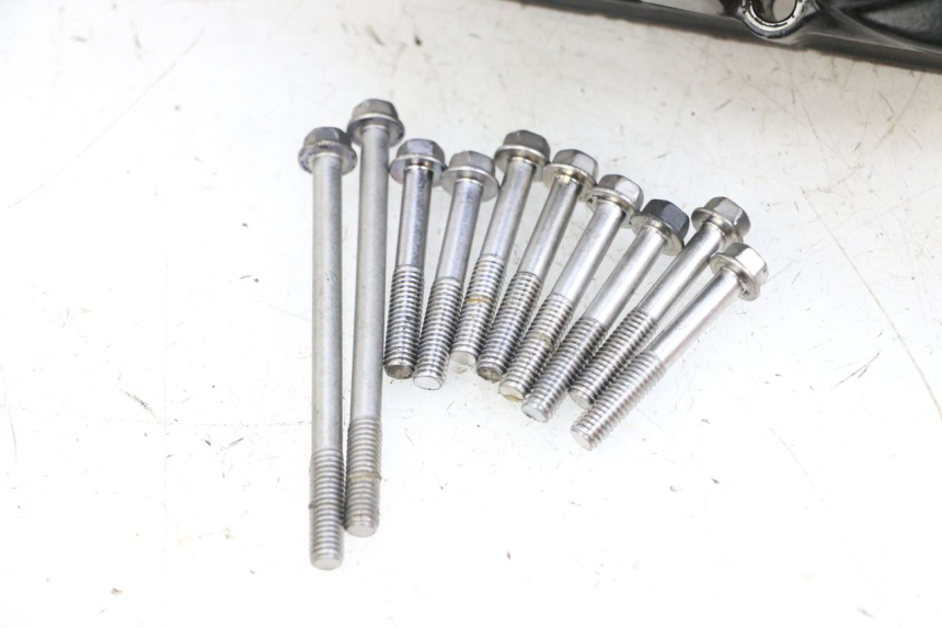 photo de CLUTCH COVER KAWASAKI ZR 7 750 (1999 - 2004) - Additional view of the item