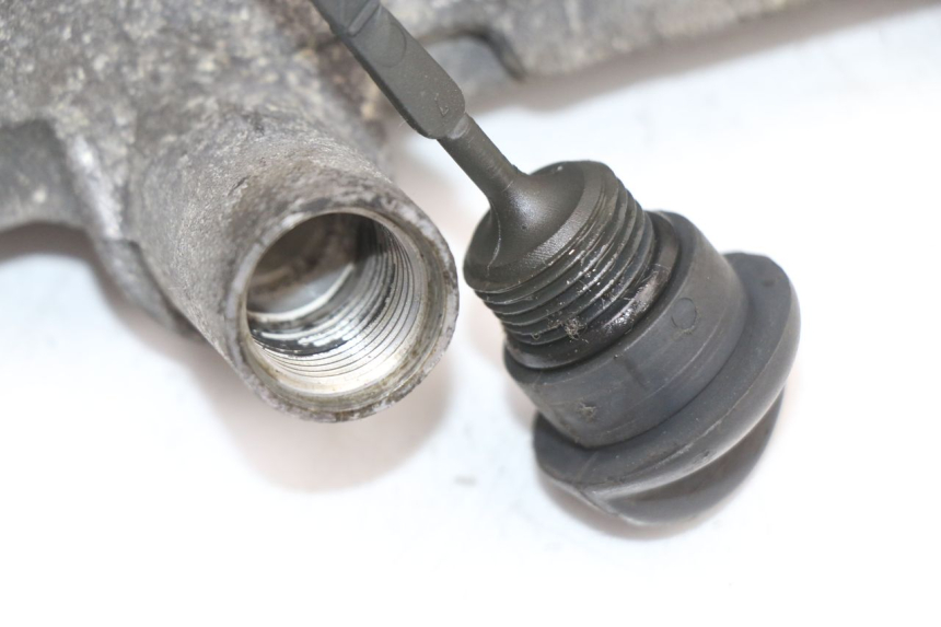 photo de ENGINE OIL COVER RENAULT KOURANOS 125 (2001 - 2004) - Technical close-up