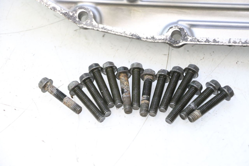 photo de ENGINE OIL COVER KAWASAKI ZX-6R ZX6R 600 (2000 - 2002) - Fixing points details