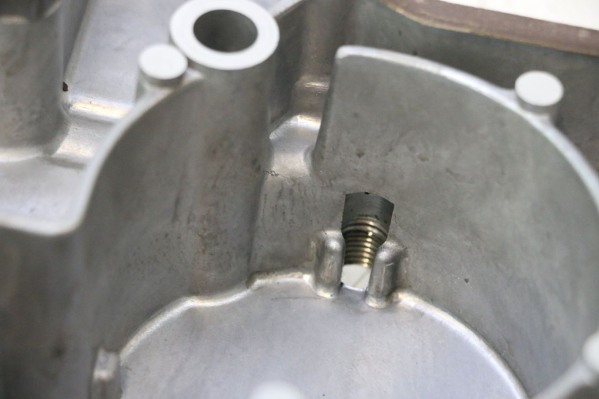 photo de ENGINE OIL COVER KAWASAKI ZZR 600 (1995 - 2004) - Alternative perspective