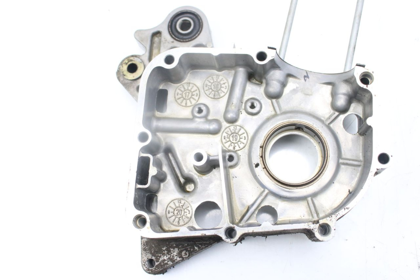 photo de RIGHT ENGINE COVER KYMCO AGILITY DELIVERY 4T 50 (2018 - 2023) - Product overview