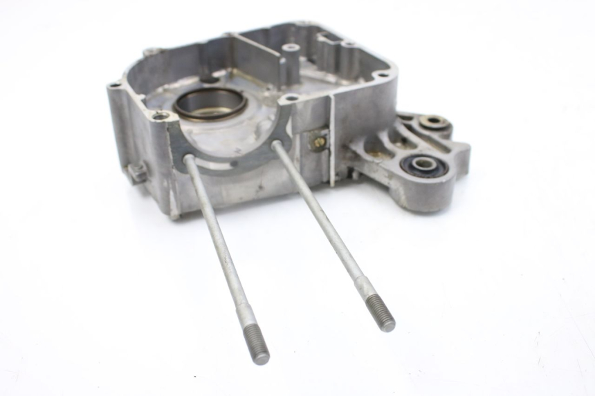 photo de RIGHT ENGINE COVER KYMCO AGILITY DELIVERY 4T 50 (2018 - 2023) - Surface and material condition