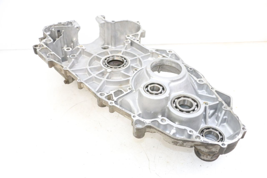 photo de RIGHT ENGINE CRANKCASE SUZUKI BURGMAN 650 (2013 - 2020) - Zoom on usage condition