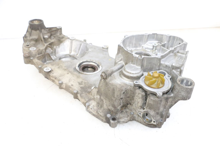 photo de RIGHT ENGINE CRANKCASE SUZUKI BURGMAN 650 (2013 - 2020) - Product overview