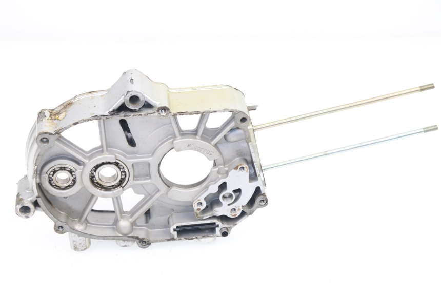 photo de RIGHT ENGINE CRANKCASE CHINESE QUAD ENFANT ATV PUMA 70 - Main view