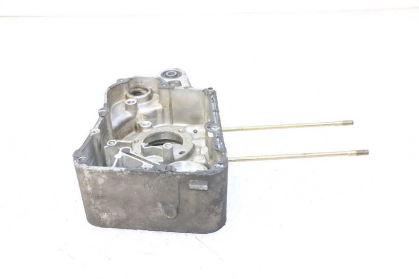 photo de RIGHT ENGINE CRANKCASE KYMCO GRAND DINK 125 (2008 - 2014) - Zoom on usage condition