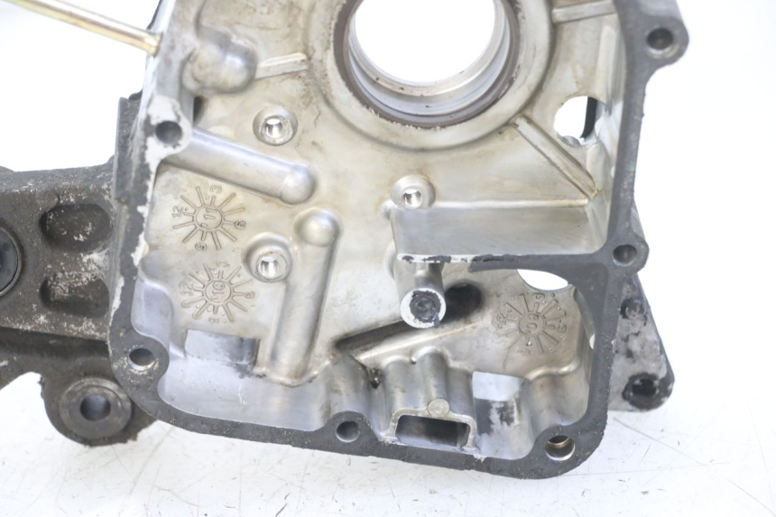 photo de RIGHT ENGINE CRANKCASE KYMCO DINK 4T 50 (2007 - 2018) - Fixing points details