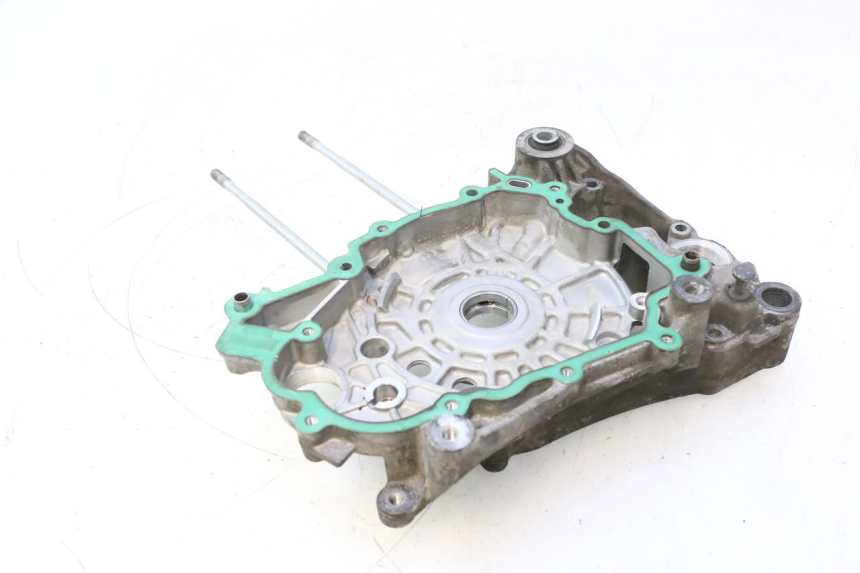 photo de RIGHT ENGINE CRANKCASE PIAGGIO LIBERTY IGET S 125 (2016 - 2020) - Alternative perspective