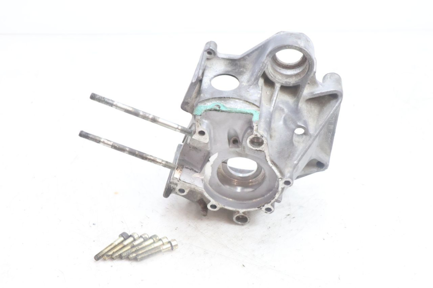 photo de RIGHT ENGINE CRANKCASE YAMAHA NEO'S NEOS 2T 50 (1998 - 2007) - Fixing points details