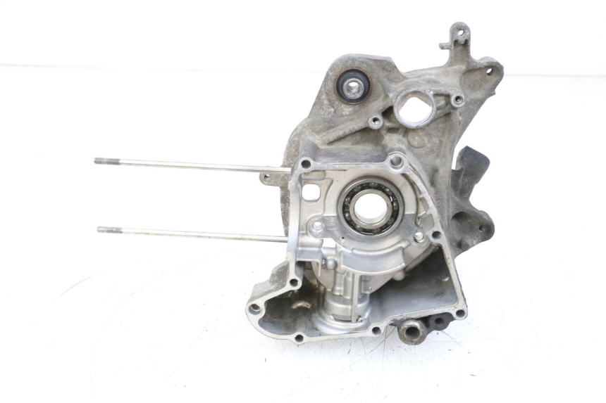 photo de RIGHT ENGINE CRANKCASE YAMAHA NEOS NEO'S 4T 50 (2008 - 2016) - Component detail