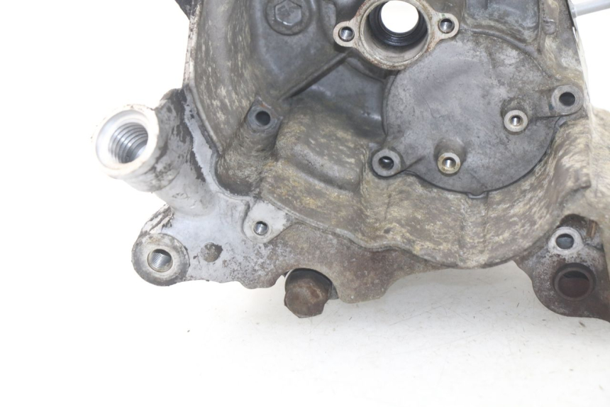 photo de RIGHT ENGINE CRANKCASE HONDA SCV LEAD 100 (2003 - 2007) - Technical close-up