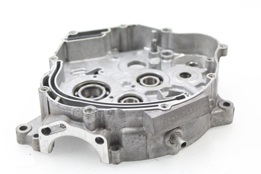 photo de RIGHT ENGINE CRANKCASE YAMAHA TTR 125 (2000 - 2020) - Technical close-up