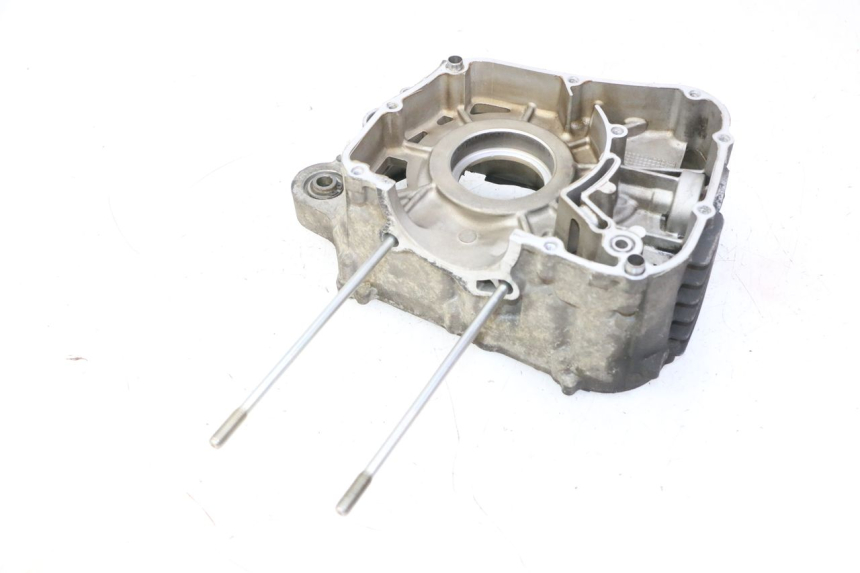 photo de RIGHT ENGINE CRANKCASE YAMAHA X-MAX XMAX 125 (2010 - 2013) - Zoom on usage condition