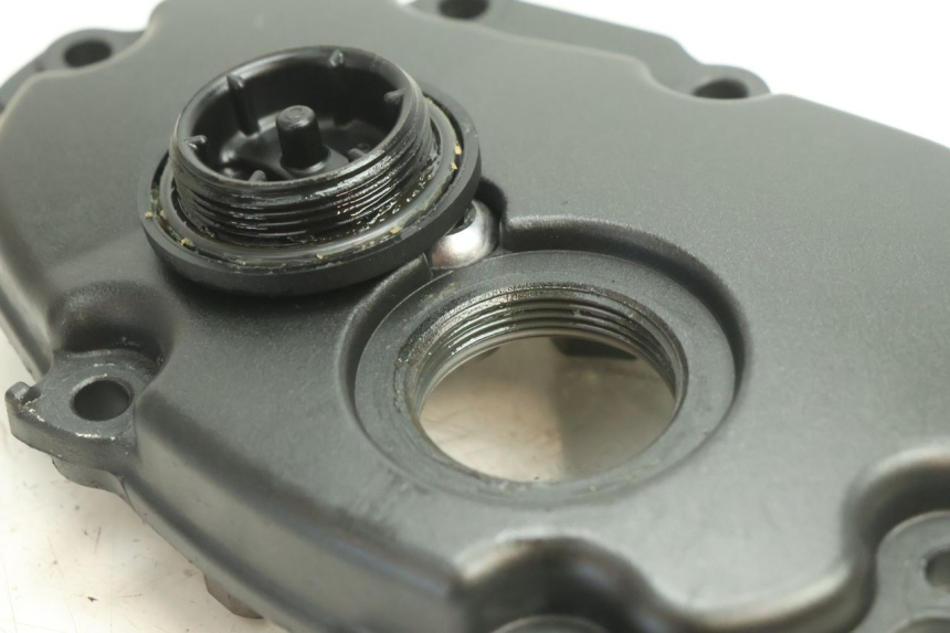 photo de RIGHT ENGINE CRANKCASE YAMAHA YZF R6 600 (2008 - 2009) - Alternative perspective