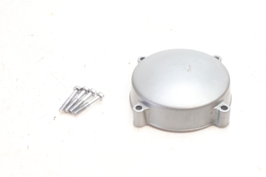 photo de RIGHT ENGINE CRANKCASE KAWASAKI ZZR 600 (1995 - 2004) - Alternative perspective