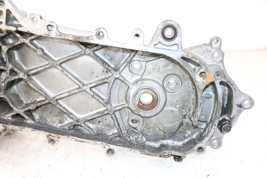 photo de LEFT ENGINE CRANKCASE KYMCO AGILITY 4T 50 (2005 - 2018) - Additional view of the item