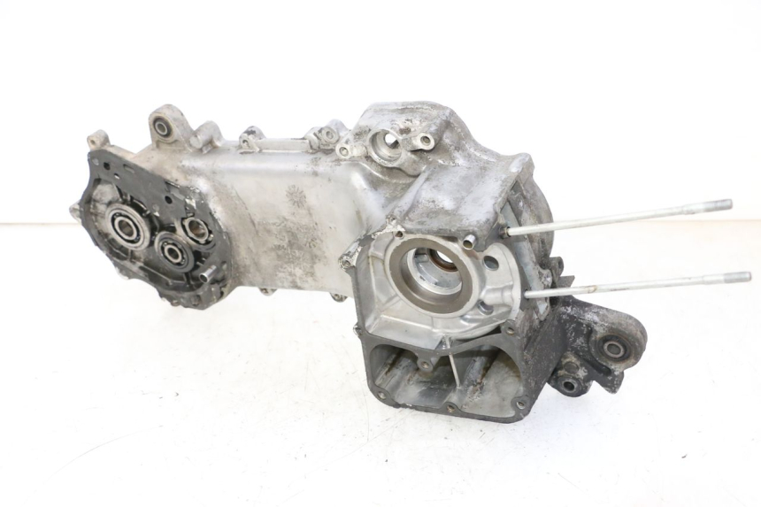 photo de LEFT ENGINE CRANKCASE KYMCO AGILITY 4T 50 (2005 - 2018) - Fixing points details