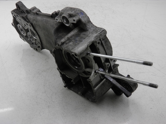 photo de LEFT ENGINE CRANKCASE BENZHOU YY50QT31 VINTAGE 50 (2009 - 2012) - Fixing points details