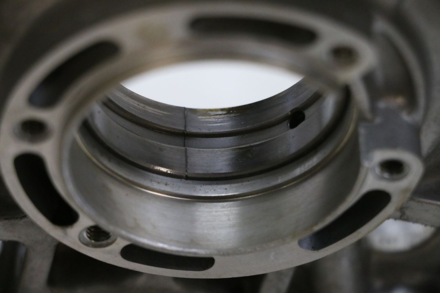 photo de LEFT ENGINE CRANKCASE SUZUKI BURGMAN 650 (2013 - 2020) - Component detail