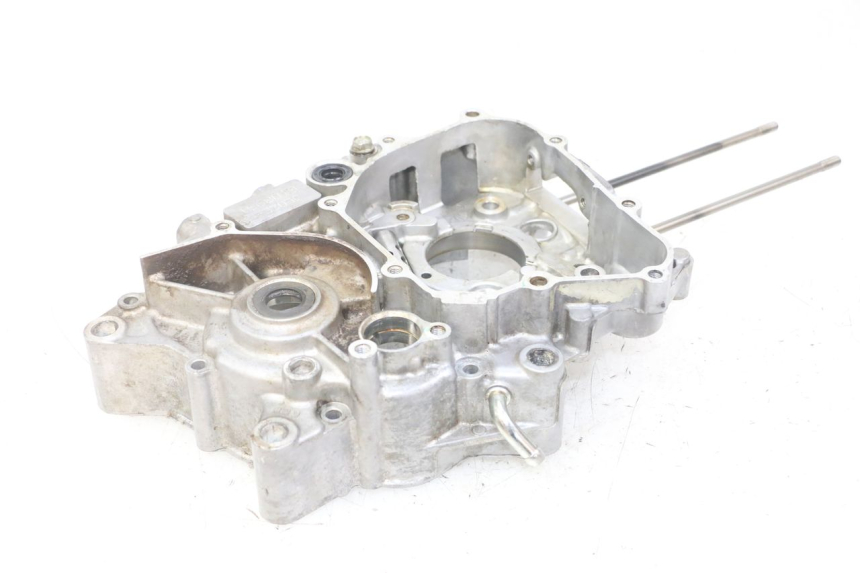 photo de LEFT ENGINE CRANKCASE HONDA CRF-F CRF F 110 (2019 - 2022) - Distinctive features