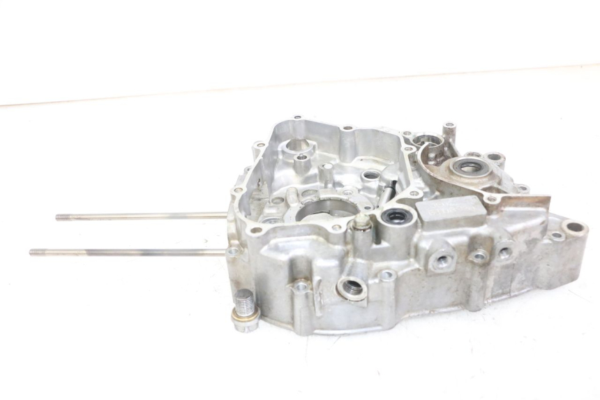 photo de LEFT ENGINE CRANKCASE HONDA CRF-F CRF F 110 (2019 - 2022) - High-resolution close-up