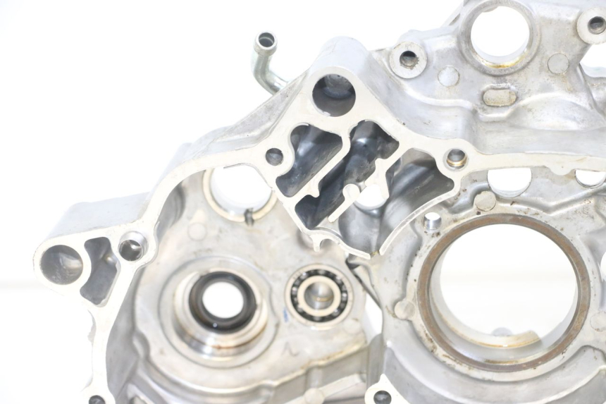 photo de LEFT ENGINE CRANKCASE HONDA CRF-F CRF F 110 (2019 - 2022) - Technical close-up