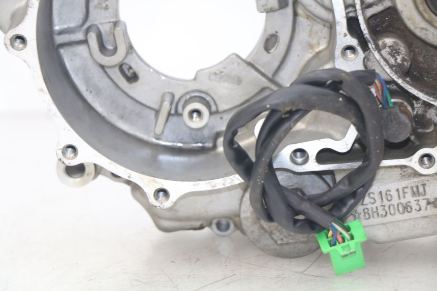 photo de LEFT ENGINE CASE XTRM FACTORY DIRTBIKE BSE 150 - Fixing points details