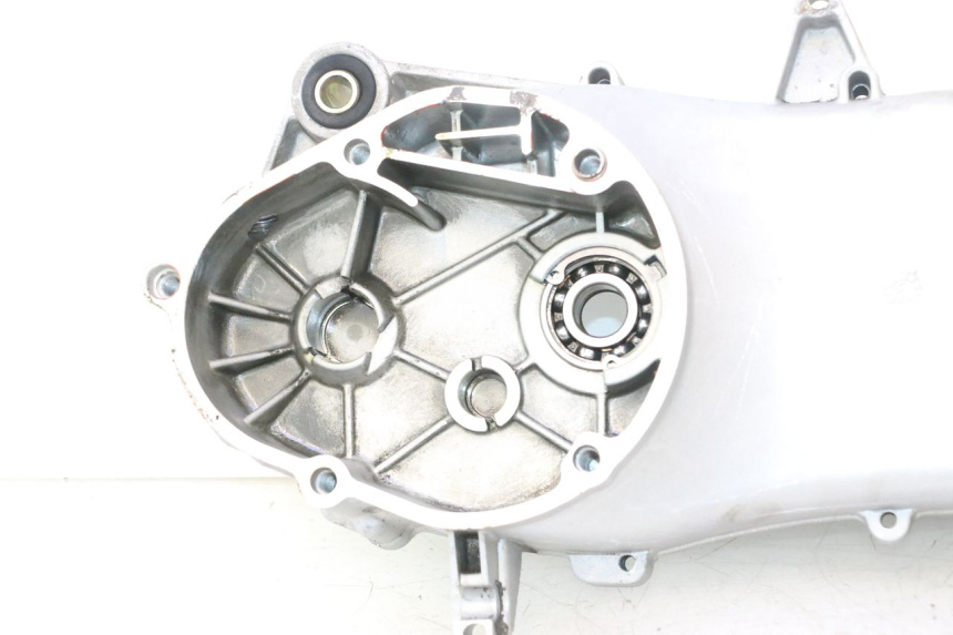 photo de LEFT ENGINE CRANKCASE PIAGGIO FLY 2T 50 (2004 - 2017) - Zoom on usage condition