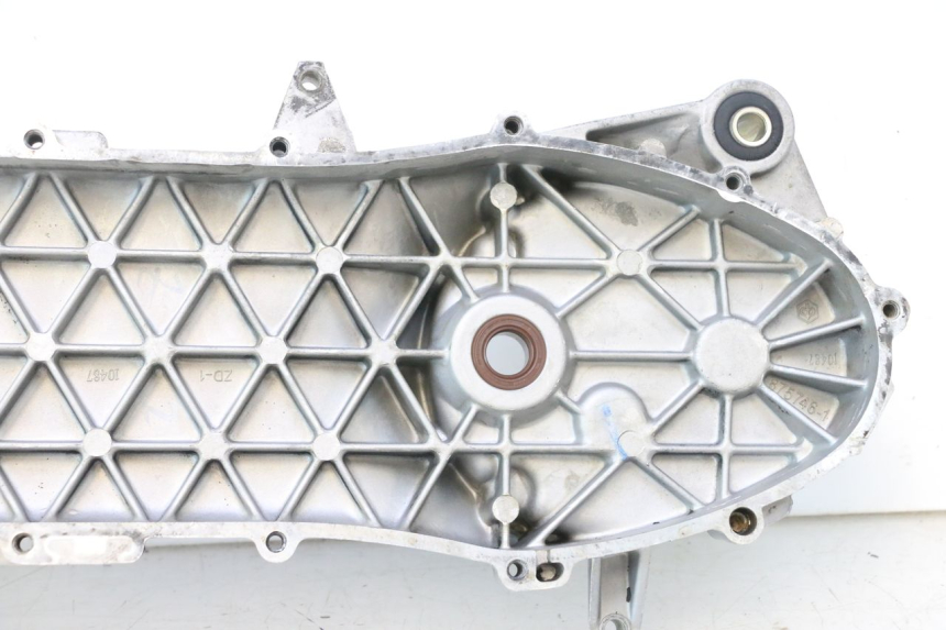 photo de LEFT ENGINE CRANKCASE PIAGGIO FLY 2T 50 (2004 - 2017) - Fixing points details