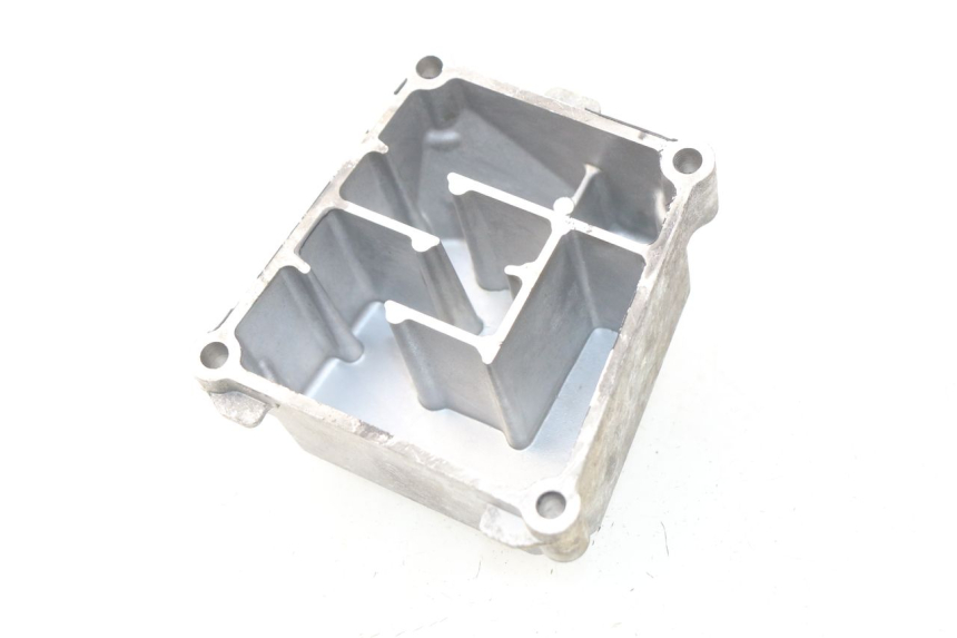 photo de LEFT ENGINE CRANKCASE SUZUKI GSR 600 (2005 - 2012) - Component detail