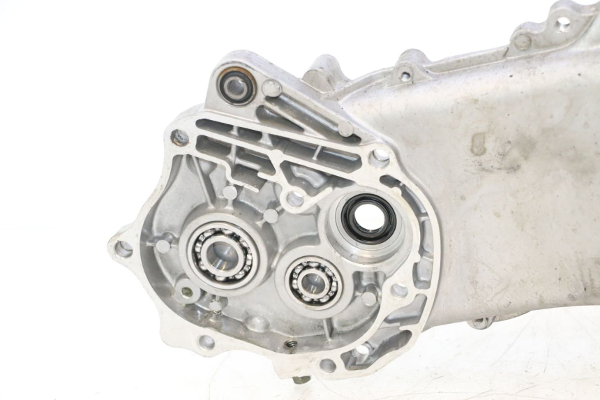 photo de LEFT ENGINE CRANKCASE LAZIO RENO 50 (2016 - 2021) - Fixing points details