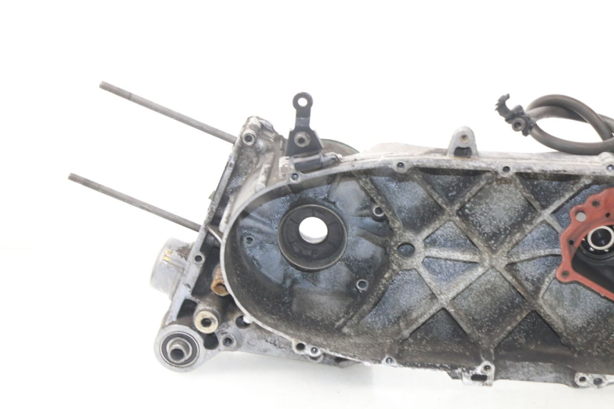 photo de LEFT ENGINE CRANKCASE APRILIA SCARABEO GT 125 (1999 - 2007) - Technical close-up