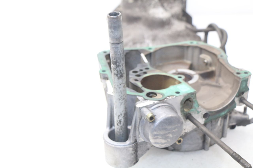 photo de LEFT ENGINE CRANKCASE APRILIA SCARABEO GT 125 (1999 - 2007) - Fixing points details