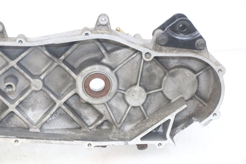 photo de LEFT ENGINE CASE APRILIA SCARABEO LIGHT 125 (2007 - 2011) - Checked used part