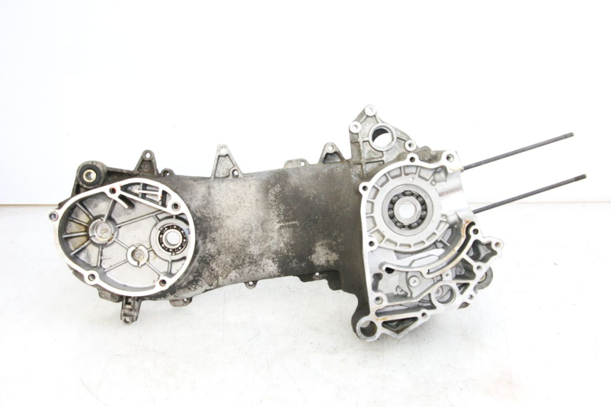 photo de LEFT ENGINE CRANKCASE APRILIA SCARABEO 100 (2003 - 2012) - Product overview