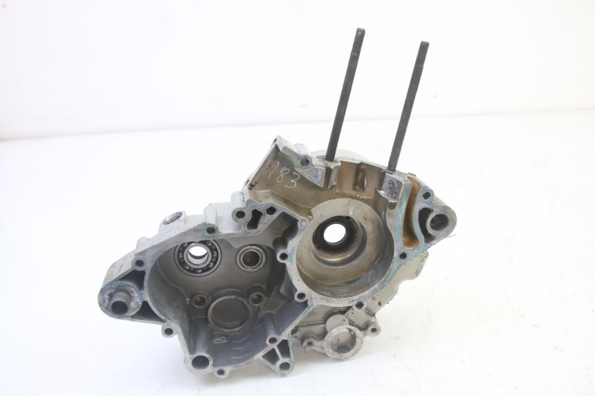 photo de LEFT ENGINE CRANKCASE DERBI SENDA SM DRD 50 (2008 - 2013) - Technical close-up