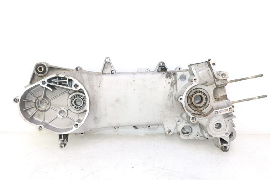 photo de LEFT ENGINE CRANKCASE APRILIA SR 2T 50 (2012 - 2017) - Additional view of the item