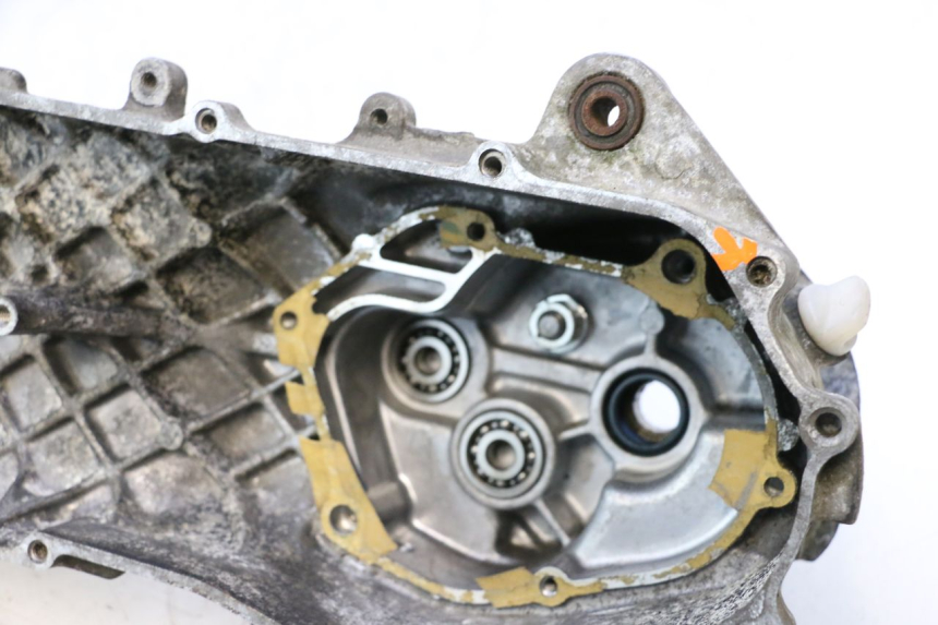 photo de LEFT ENGINE CRANKCASE MBK STUNT NAKED 50 (2004 - 2018) - Component detail