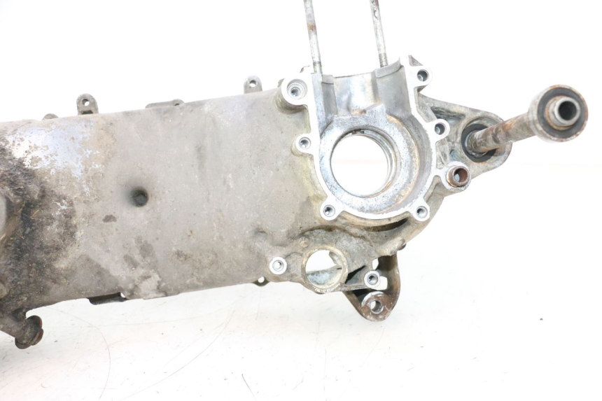 photo de LEFT ENGINE CRANKCASE MBK STUNT NAKED 50 (2004 - 2018) - High-resolution close-up